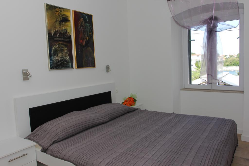 Apartment House Vitaic Supetar Room photo