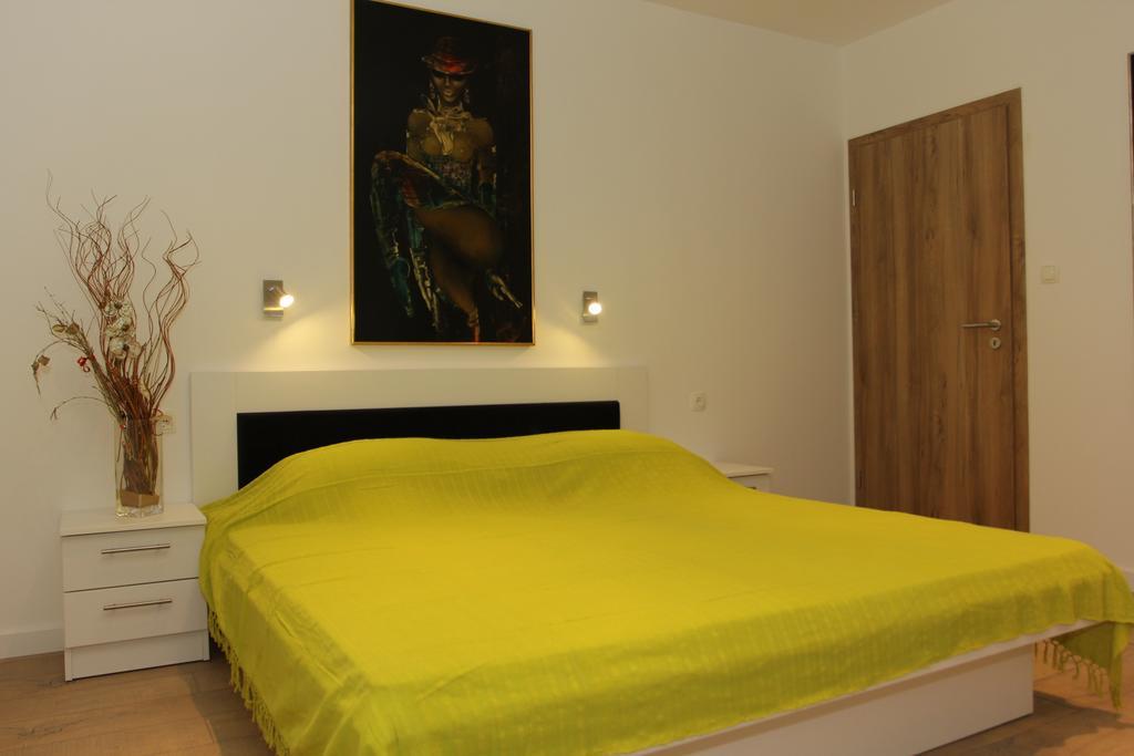 Apartment House Vitaic Supetar Room photo