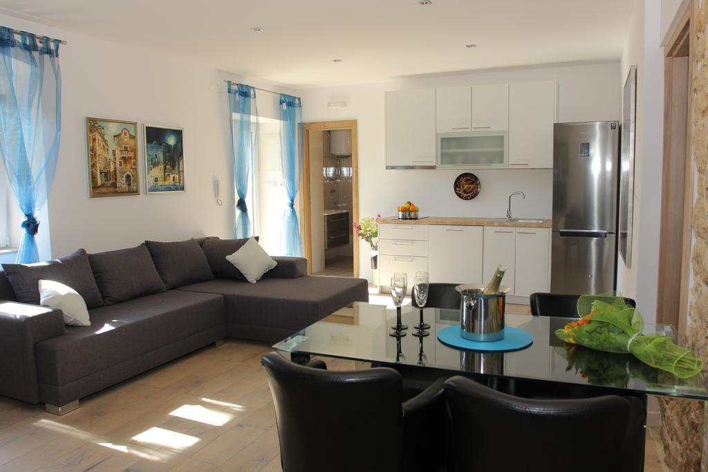 Apartment House Vitaic Supetar Room photo